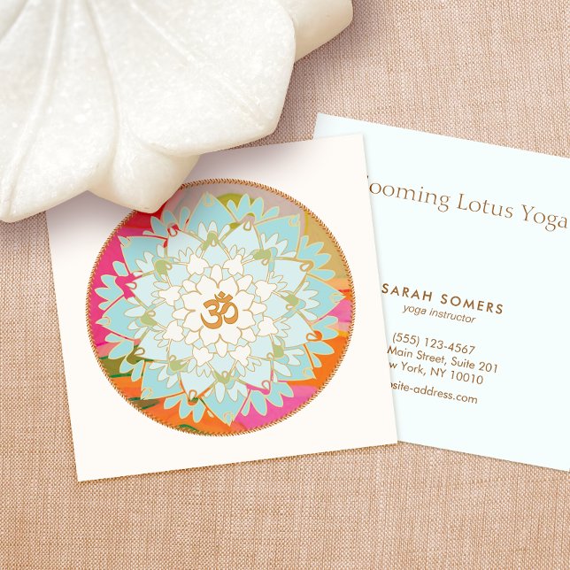 Carte De Visite Carré Yoga Instructor Lotus Fleur et Om Symbole (Créateur téléchargé)