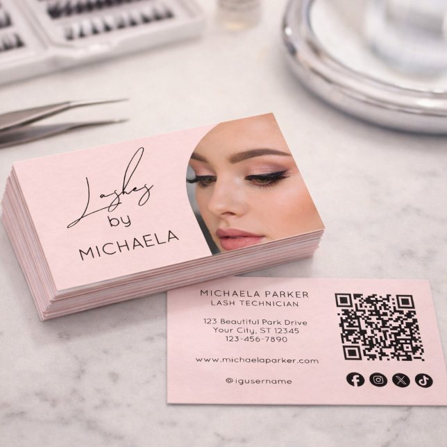 Carte De Visite Code QR d'icône sociale de script rose Blush Photo (Créateur téléchargé)