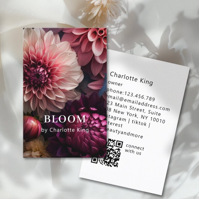 Carte De Visite Code QR Fleur Moderne (Modern Flower QR Code Business Card)