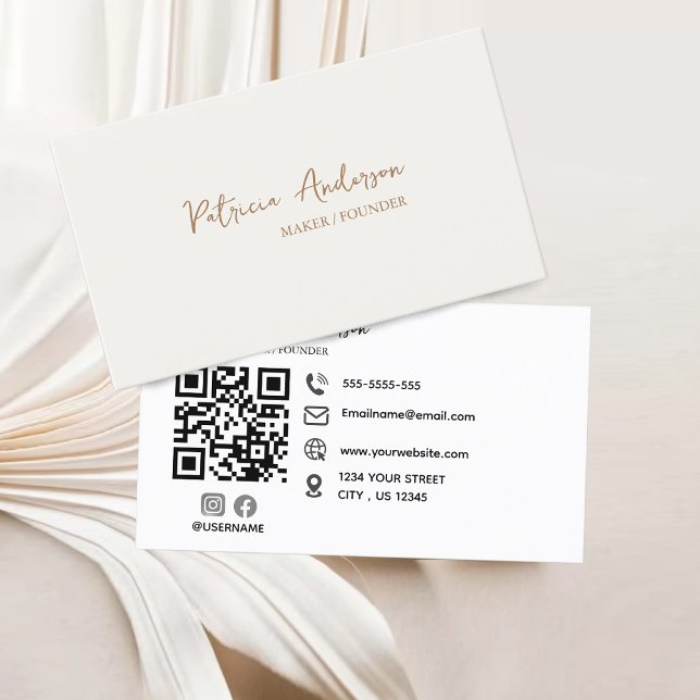 Carte De Visite Crème Boho de code QR professionnelle minimale (Minimal Professional QR Code Boho Cream Business Card)