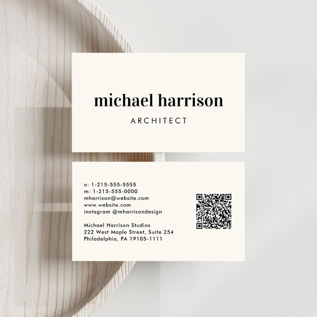 Carte De Visite Crème de code QR moderne minimale professionnelle (Capture attention, make connections, and leave a lasting impression with our modern QR business card)