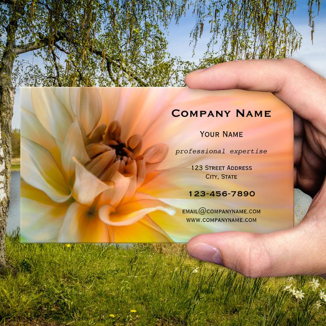 Carte de visite de fleurs artistiques (Business card featuring a gorgeous flower in peach and green)