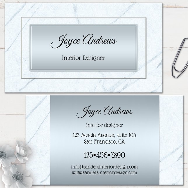 Carte de visite Design d'intérieur en marbre bleu  (Business card featuring a pale blue marble design with silver - interior design - home staging)