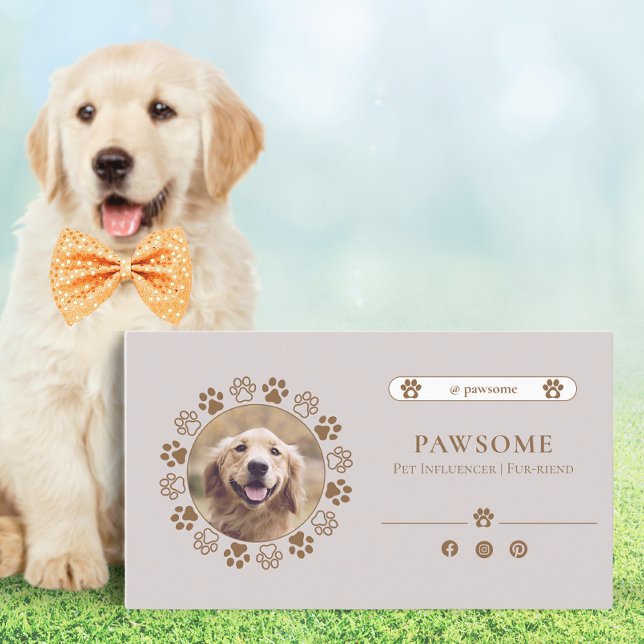 Carte De Visite Élégant Beige Cute Pet Influencer médias sociaux (Créateur téléchargé)