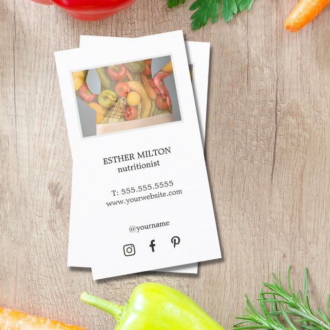 Carte De Visite Élégant corps propre nutritionniste Santé alimenta (Créateur téléchargé)