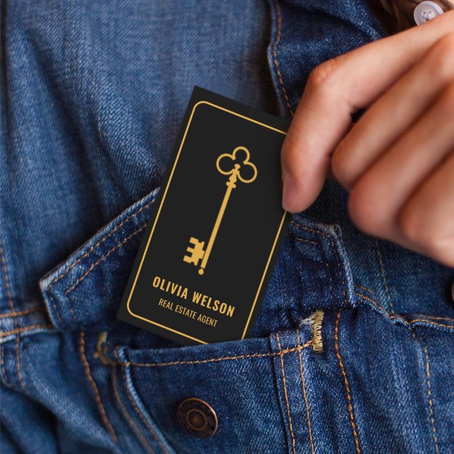 Carte De Visite Élégant professionnel Gold & Black Real Estate Chi (Créateur téléchargé)