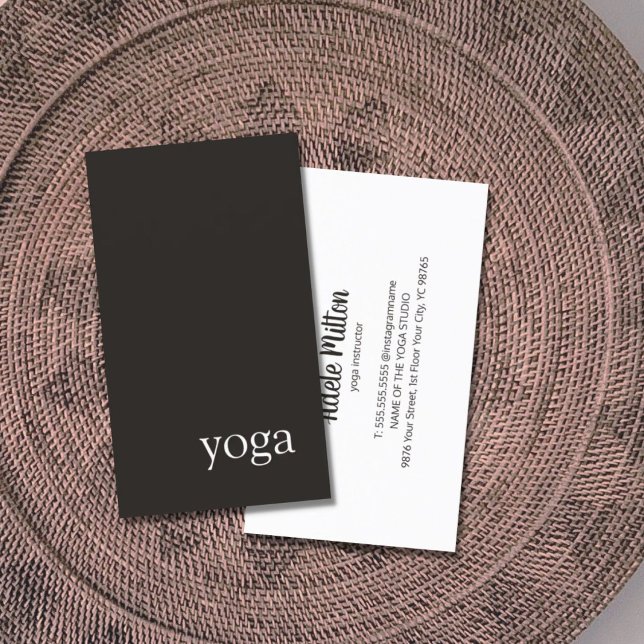 Carte De Visite Instructeur de Yoga noir blanc minimal (Créateur téléchargé)