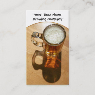 Carte De Visite La bière dans la tasse pour la brasserie ou