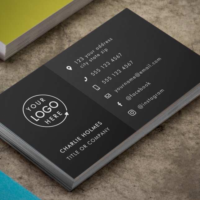 Carte De Visite Logo noir | Icônes modernes de réseaux sociaux (A versatile sleek black business card design perfect for any brand or professional)
