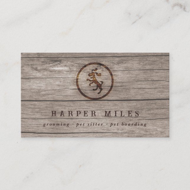 Carte De Visite logo rustique de chien heureux gravé en bois (Devant)