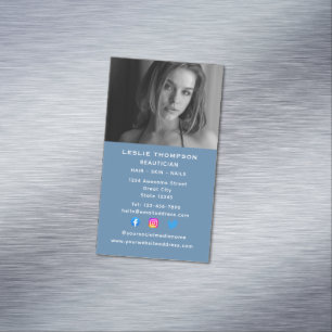 Carte De Visite Magnétique Cosmétologiste des médias sociaux Beauticier Verti