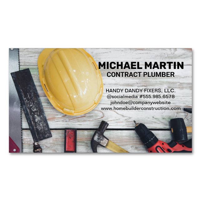 Carte De Visite Magnétique Outils main de construction sur table en bois (devant)