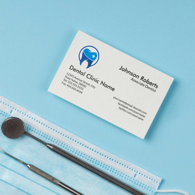Carte De Visite Médecin dentiste de clinique dentaire professionne (Créateur téléchargé)