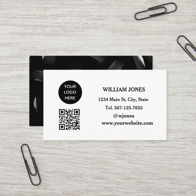 Carte De Visite Médias sociaux QR Code Scannable Black Luxe (Devant/Arrière en situation)