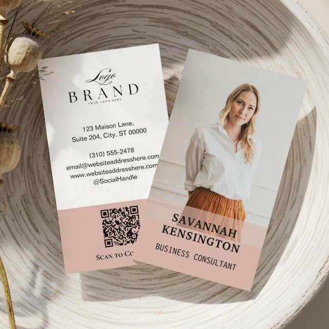 Carte De Visite Minimal Modern Professional Photo Company Logo QR (Minimal Modern Professional Photo Company Logo QR Business Card)