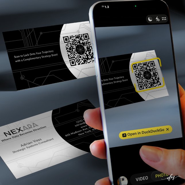 Carte De Visite Minimal Networking Business Card (Editable QR code business card designed to connect instantly to your personalized web page)