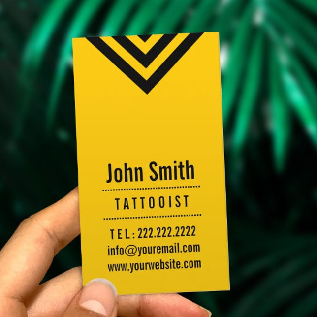 Carte de visite moderne de tatouage noir et jaune (Créateur téléchargé)