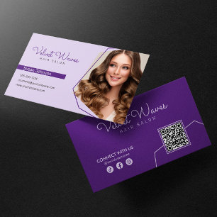 Carte De Visite Moderne Elégant Purple Hair Stylist Maquillage QR 