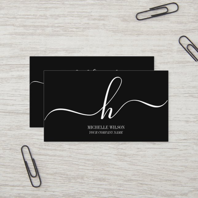 Carte De Visite Monogramme Élégant Initiales Nom Script Noir Blanc (Devant/Arrière en situation)
