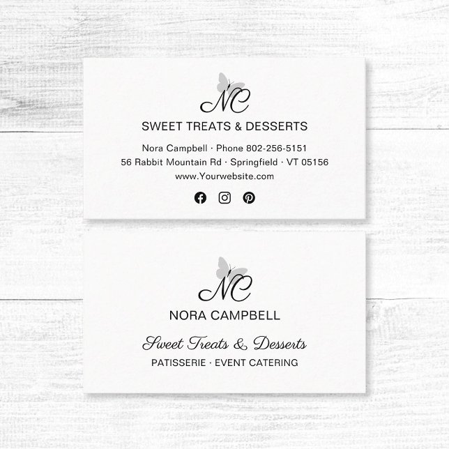 Carte De Visite Monogramme minimaliste Noir icônes de médias socia (Modern, elegant black & white typography, butterfly monogram business card with social media icons.)