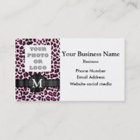 Motif rose décoré d'un monogramme et logo