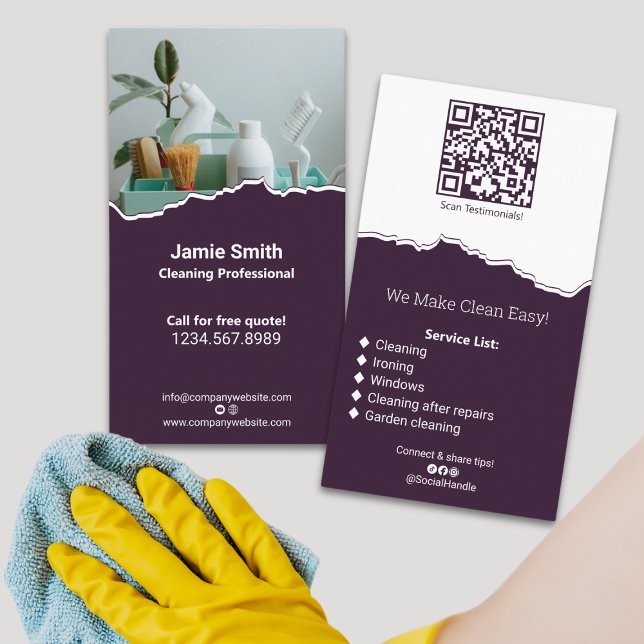 Carte De Visite Nettoyage de maison professionnelle violet blanc (Professional House Cleaning Purple White Business Card - Portrait - Image - QR code - List)