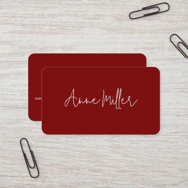 Carte De Visite Nom de calligraphie blanche élégante sur rouge fon (Devant/Arrière en situation)
