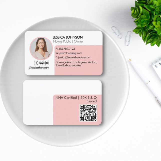 Carte De Visite Pastel Pink Minimal & Moderne QR Code Photo Notair (Créateur téléchargé)
