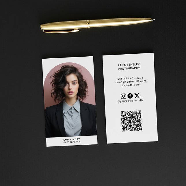 Carte De Visite Photographie moderne style de code QR (Photography profile business card with qr code.)