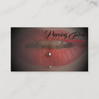 Piercing des lèvres rouge noir photo