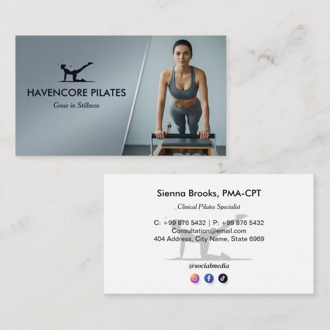 Carte De Visite Pilates Studio Business | Modern Gray Barcode (Devant / Derrière)