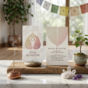Carte De Visite Posture de méditation de yoga élégant avec feuille