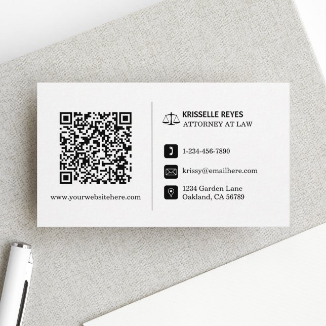 Carte De Visite QR Code moderne noir et blanc professionnel (Make an impact with these professional business cards, showcasing your brand and credibility.)