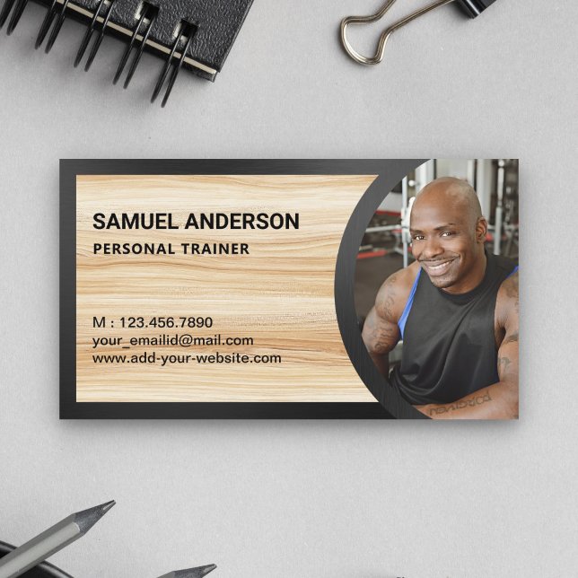 Carte De Visite Rustic Wood Grain Fitness Personal Trainer Photo (Créateur téléchargé)