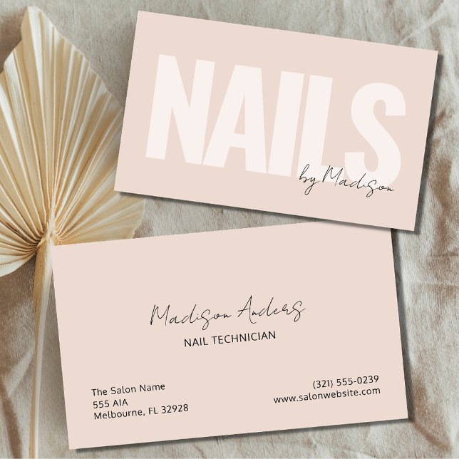 Carte De Visite Salon des artistes ongles Typographie rose (Nail Artist Salon Pink Typography Business Card)