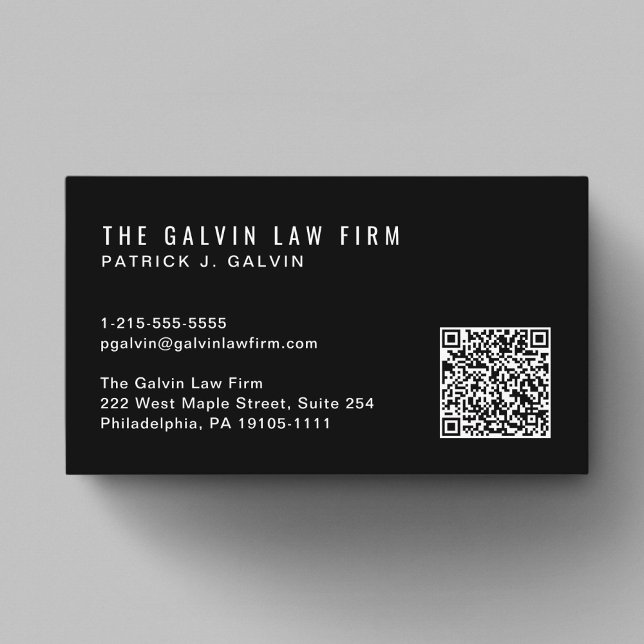 Carte De Visite Société de code QR moderne employé noir (Capture attention, make connections, and leave a lasting impression with our modern QR business card)
