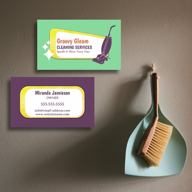 Carte De Visite Stand Out Retro Vacuum Professional Cleaning (Retro upright vacuum cleaning business card front and back.)