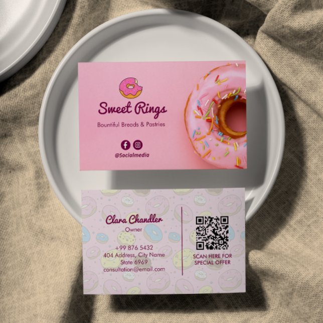 Carte De Visite Sweet Donuts Business | Code-barres rose (Créateur téléchargé)