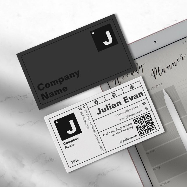 Carte De Visite Typographie moderne Gras Monogramme QR Code (Modern Bold Typography Monogram QR Code Business Card)