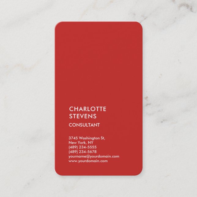 Carte De Visite Vertical Rouge tendance minimaliste Élégant Simple (Devant)