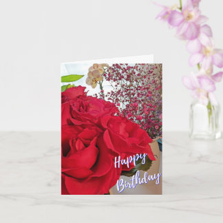 Carte de vœux d'anniversaire avec roses pliées
