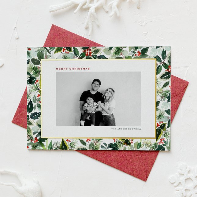 Carte De Vœux En Aluminium Aquarelle Winterberry Varié Feuille Noël (Customizable gold foil photo Christmas card featuring watercolor holly and greenery pattern. )