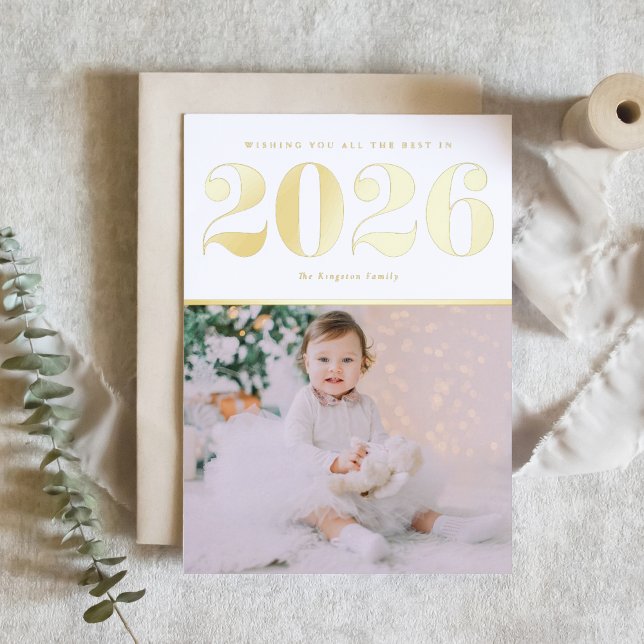 Carte De Vœux En Aluminium Chic 2025 Bonne année photo (Ring in 2026 with this modern Happy New Year photo card featuring retro typography in gold foil.)