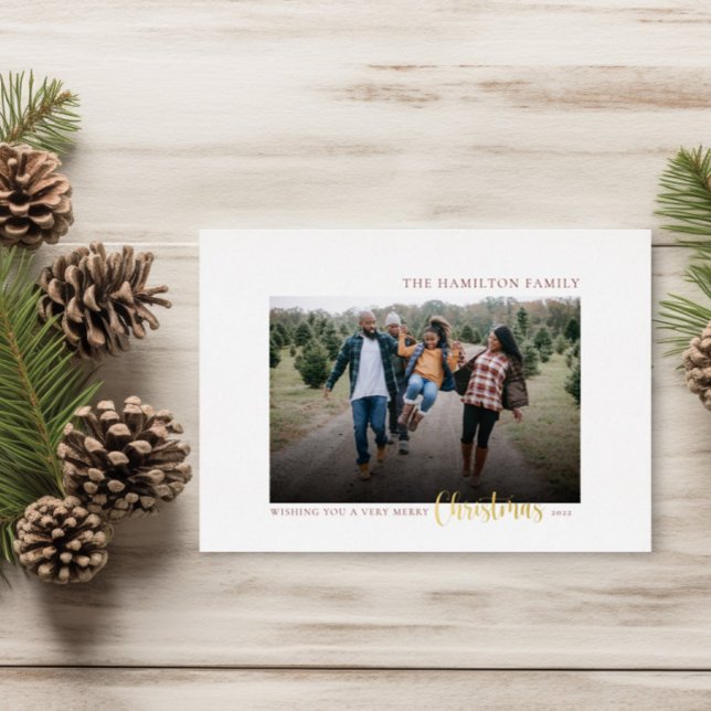 Carte De Vœux En Aluminium Élégant Gold Script Famille de Noël Photo (Créateur téléchargé)