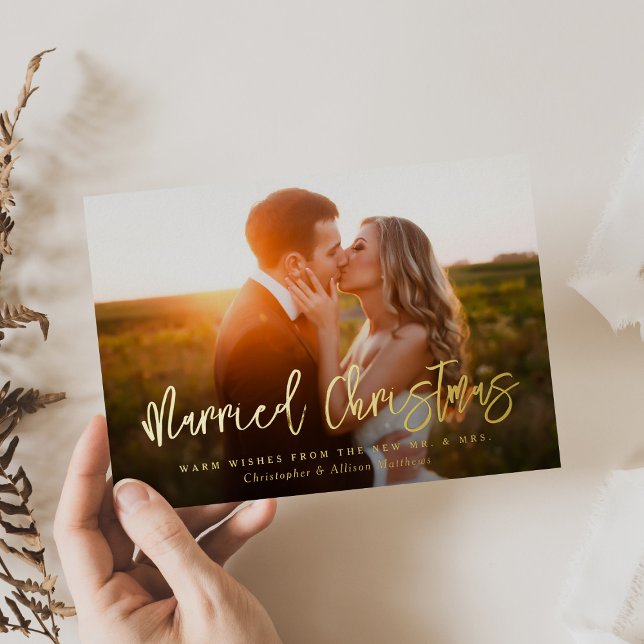 Carte De Vœux En Aluminium Marié Noël Nouveau marié Brush Script Photo (Créateur téléchargé)