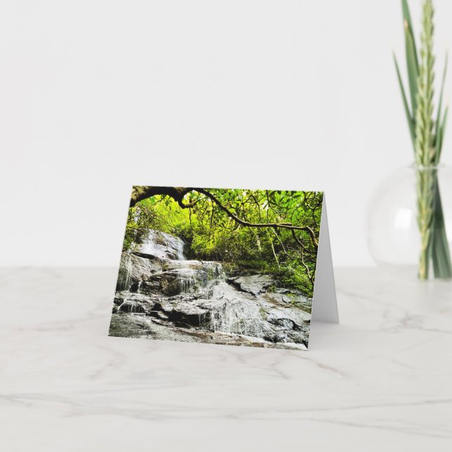 Carte de voeux pliée avec photo de cascade (Devant)