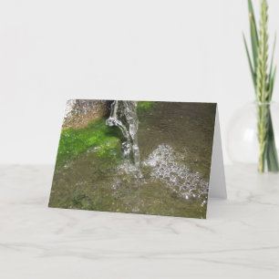 Carte d'eau bouillonnante à cascade