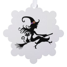 Sorcière mignonne chevauchant un balai Silhouette