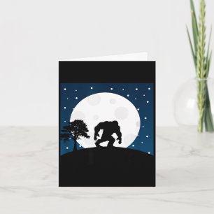 Carte Déguisement effrayant Halloween - bigfoot sur la l