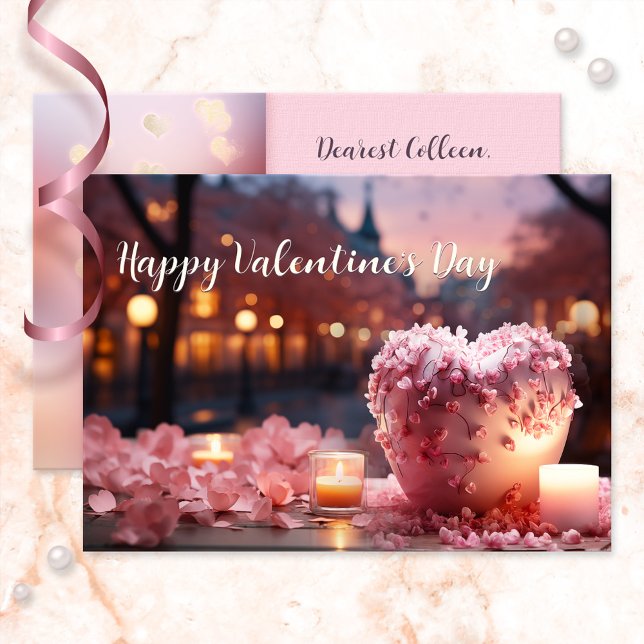 Carte d'Heureuse Sainte-Valentin de coeur rose dou (Boho chic Valentine's Day card featuring a pink heart surrounded by candles and rose petals)